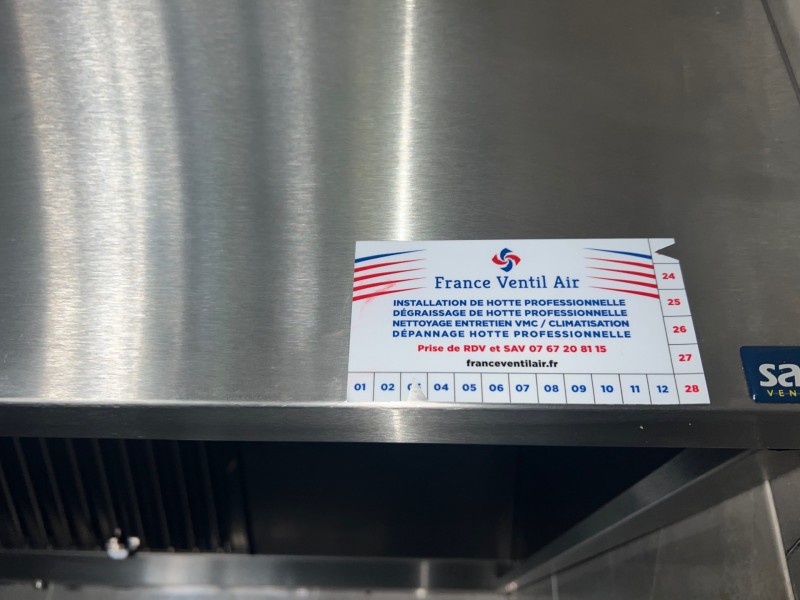 Dégraissage hotte de cuisine à Bormes-les-Mimosas, La Londe-les-Maures, Le Lavandou, Rayol-Canadel-sur-Mer, Cavalaire-sur-Mer, Ramatuelle, Saint-Tropez, Grimaud, Cogolin et dans le Var 83