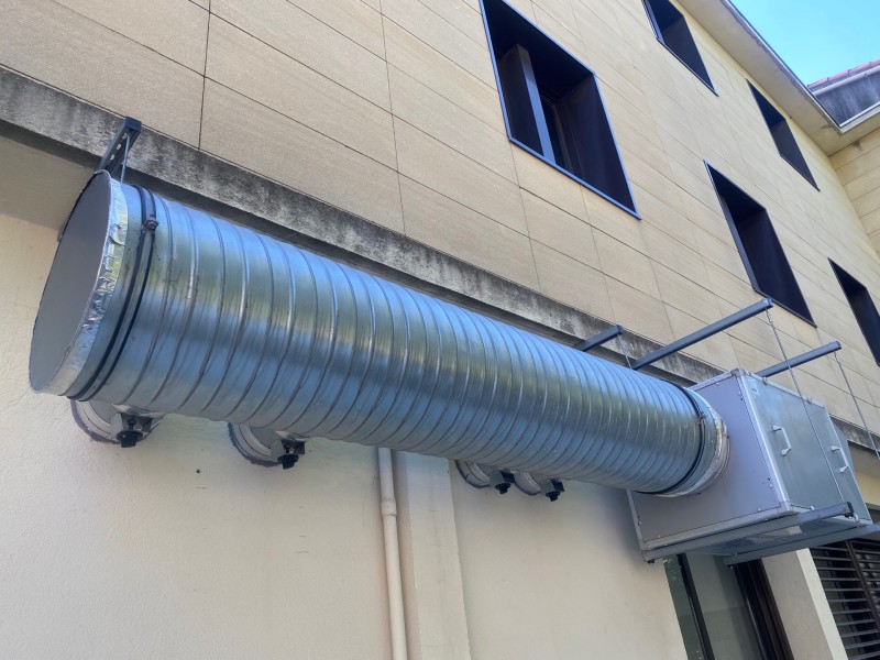 Changement et pose de moteur escargot, Caisson, et tourelle pour hotte professionnelle à Toulon et dans le Var 83