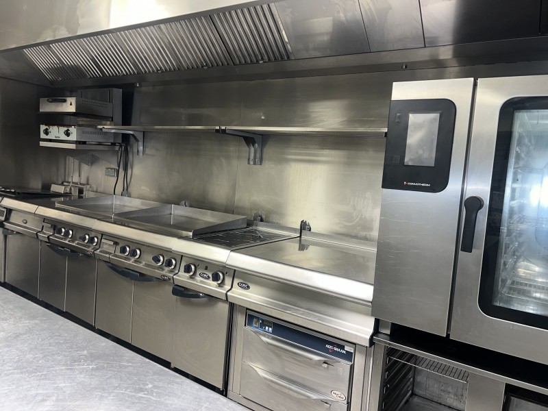 Entreprise spécialisée dans l’installation et d’entretien hotte de cuisine professionnelle à Toulon et dans le var 83 