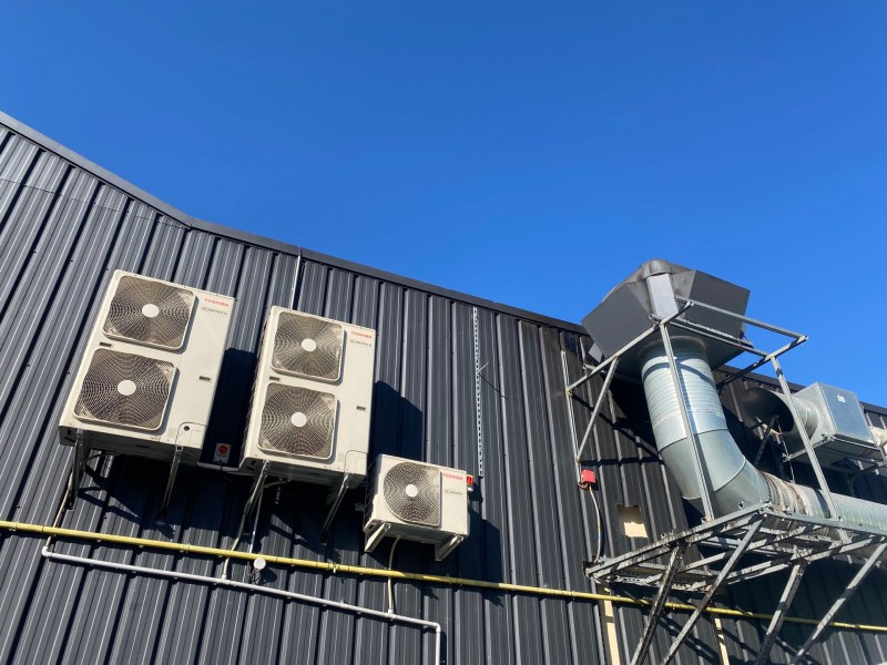 Entretien et maintenance hotte de cuisine dans un restaurant à Marseille