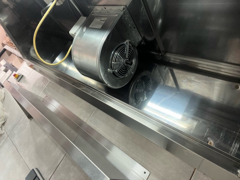 Nettoyage hotte de cuisine professionnelle à Toulon, la Seyne sur mer, Six-Fours  les Plages, saint Tropez, Frejus/ St Raphaël et dans le Var 83