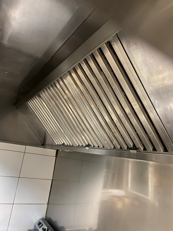 Nettoyage et entretien des systèmes de ventilation à Toulon, Marseille, Frejus et en région PACA.