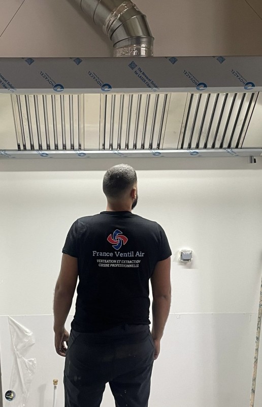 Dépannage, Remplacement et Pose moteur de hotte de cuisine professionnelle à Toulon, Saint-Tropez, Bormes-les-Mimosas, Cavalaire-sur-Mer, Grimaud, Gassin 83 CONTACTEZ-NOUS 