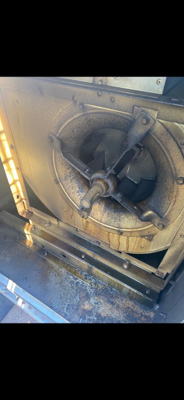 Changement de moteur de hotte de cuisine professionnelle VENTE ET INSTALLATION (escargot, tourelle et caisson) à Toulon et en région PACA.