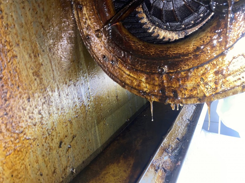 Dégraissage et nettoyage de hotte à Toulon Var 83