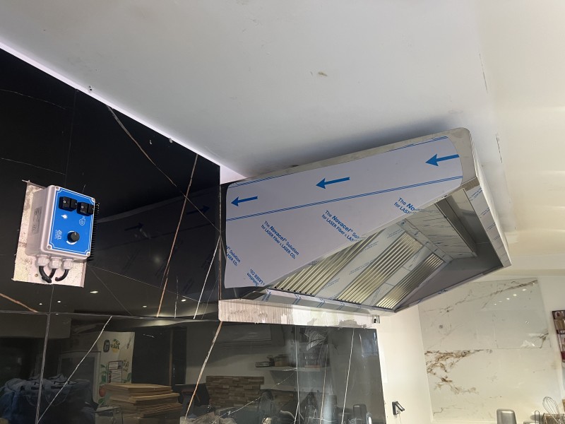 Installation hotte aspirante professionnelle à Lyon, saint Étienne, Grenoble