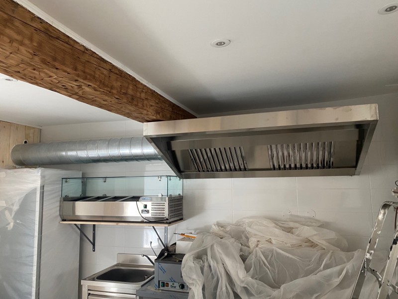 Installation et pose de hotte de cuisine professionnelle à Marseille et Bouches-du-Rhône 13