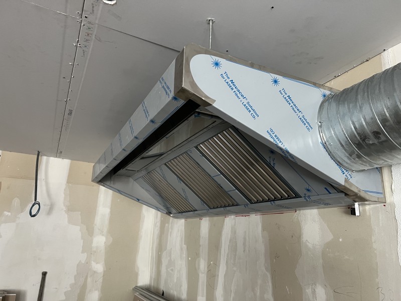 Entreprise spécialisée dans les installations et pose de hottes de cuisine professionnelle à Fréjus dans le Var