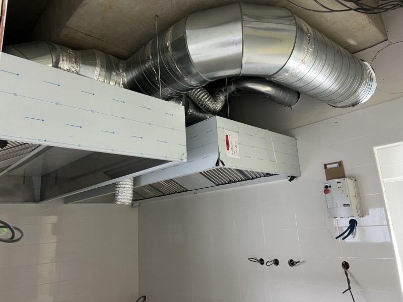 installation hotte professionnelle dans votre restaurant à Lyon ou aux alentours
