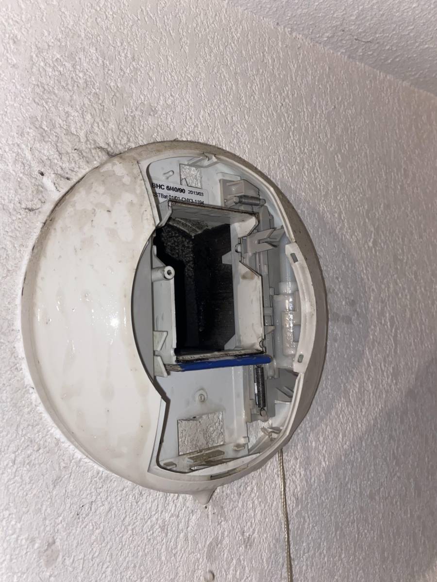 Entretien des systèmes des ventilations dans des appartements dans copropriété à Hyères dans le Var